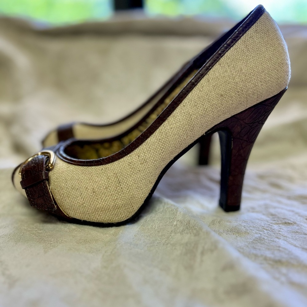 Mossimo Peep Toe Pumps size 6.5 - Picture 4 of 10